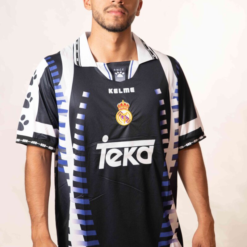 CAMISETA RETRO REAL MADRID 1.1 CON DORSAL