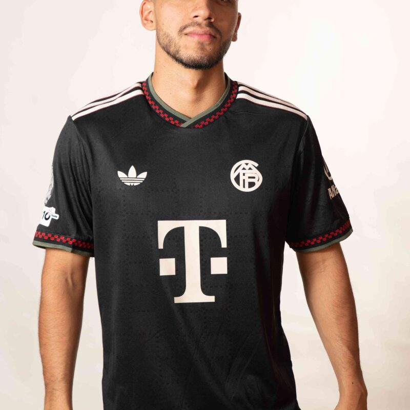BAYERN MUNICH TERCERA EQUIPACIÓN